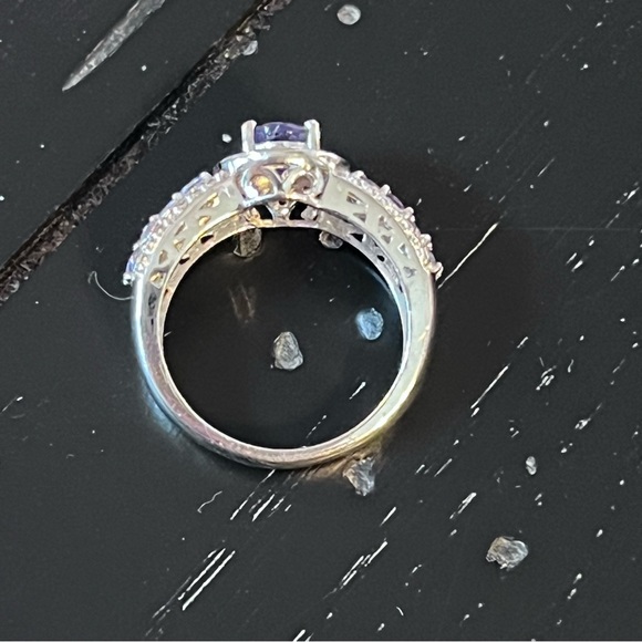 ⭐️ QVC Purple CZ with light purple side stones Sterling Silver Ring Size 6 - Picture 13 of 14